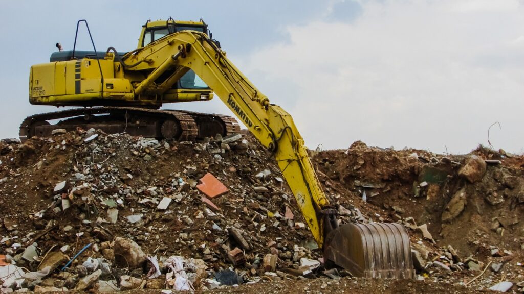 10 Signs You Need Professional Construction Debris Removal Services